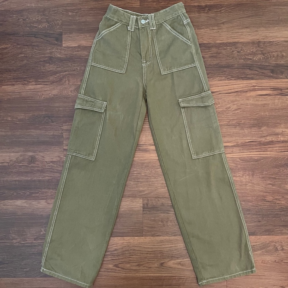 Women's Olive Cargo Pants